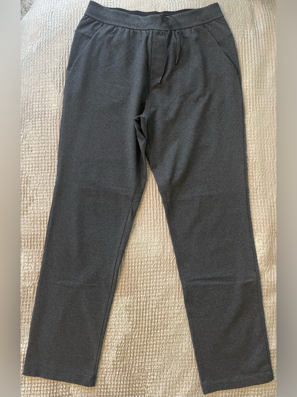 Lululemon Men’s Large Heathered Charcoal Jogger Travel Pant Drawstring